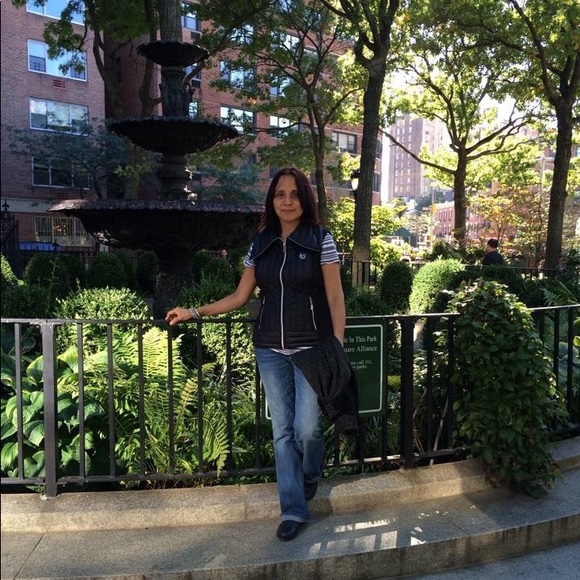 Meet your Posher, Ana maria - Picture 2 of 6